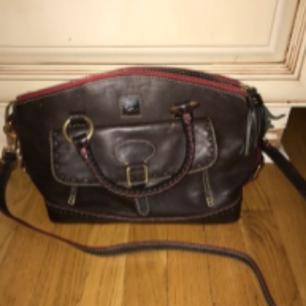 Dooney & Bourke purse